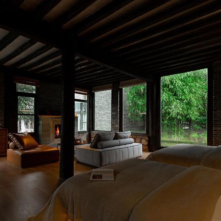 Adonis Inn Lijiang Ліцзян Екстер'єр фото