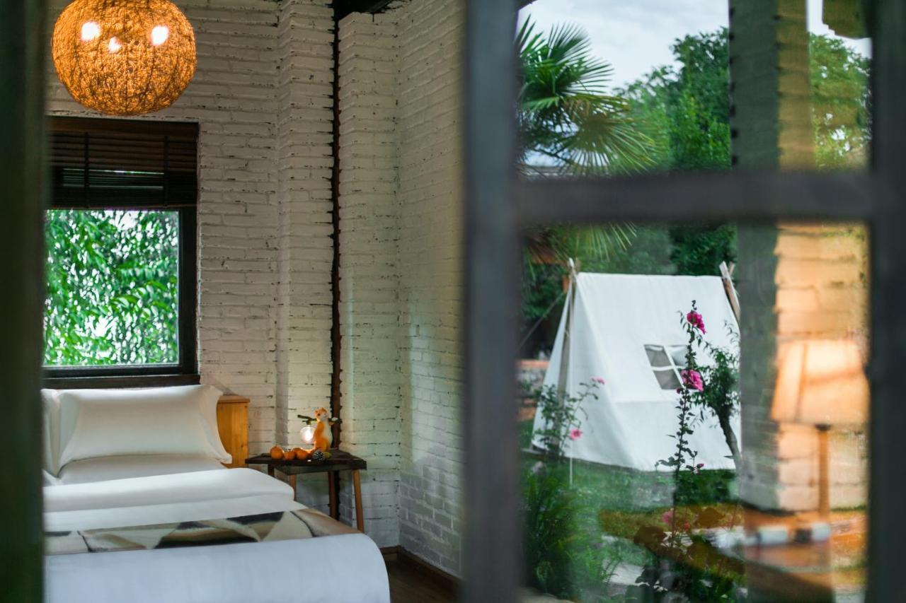 Adonis Inn Lijiang Ліцзян Екстер'єр фото