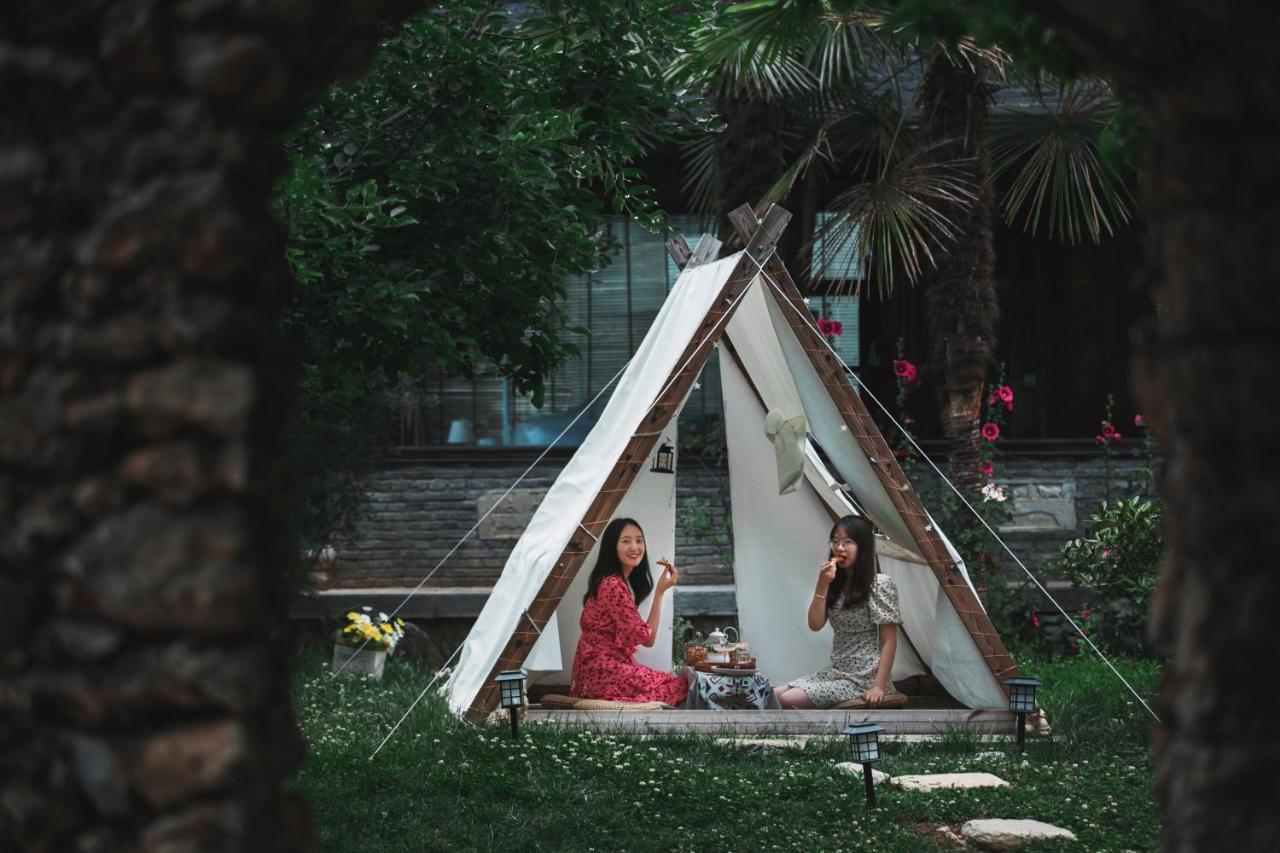 Adonis Inn Lijiang Ліцзян Екстер'єр фото